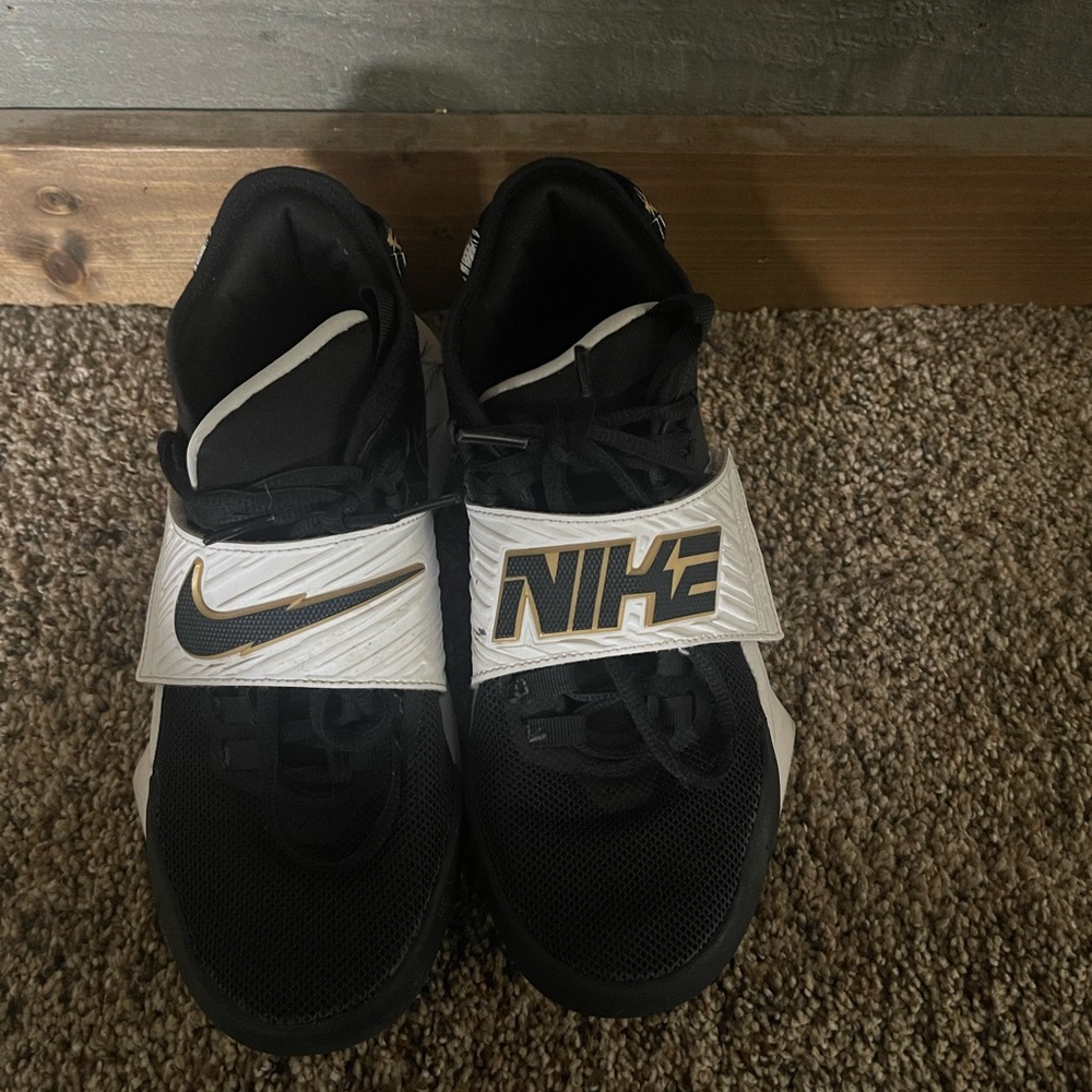 Youth Nike black and white basketball shoes. Size 4.5